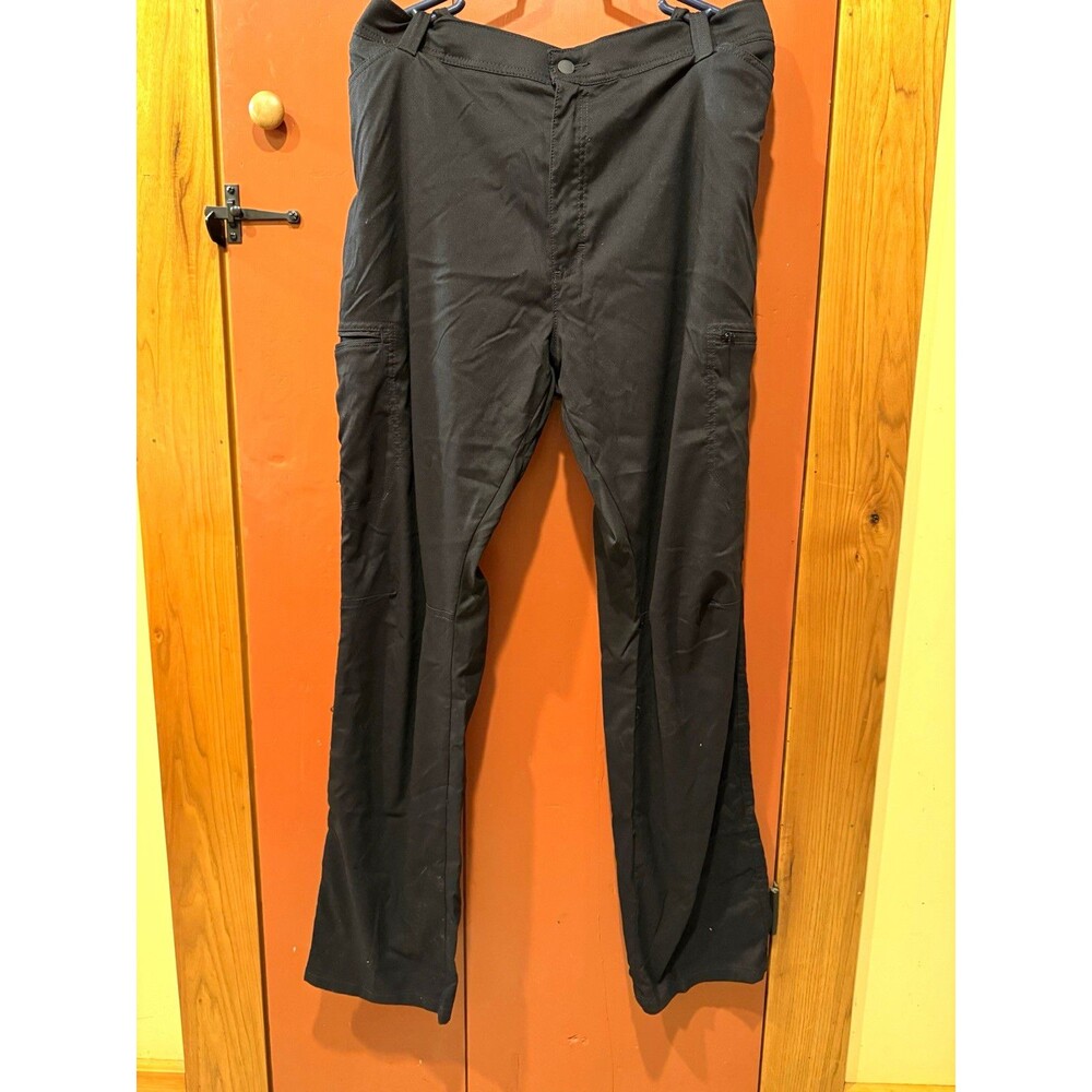 Wrangler Men’s Black Khaki Pants Straight Leg Microfiber Stretch Flat Front 38